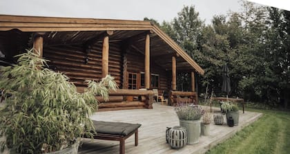 Fjordhygge, Cozy Log Retreat Near Sea & Forest - Sauna & Outdoor Living
