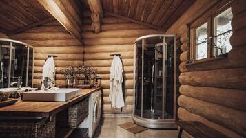 House, 2 Bedrooms, Patio, Garden View | Laundry