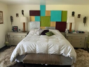 2 bedrooms, bed sheets