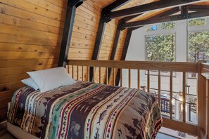 Basic Cabin | 2 bedrooms, free WiFi - Big Bear Den (Big Bear City)