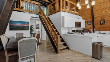 Basic Cabin | Private kitchen | Electric kettle