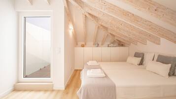 3 Schlafzimmer, Schreibtisch, Bügeleisen/Bügelbrett, Internetzugang