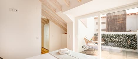 3 chambres, bureau, fer et planche Ă repasser, accĂšs Internet