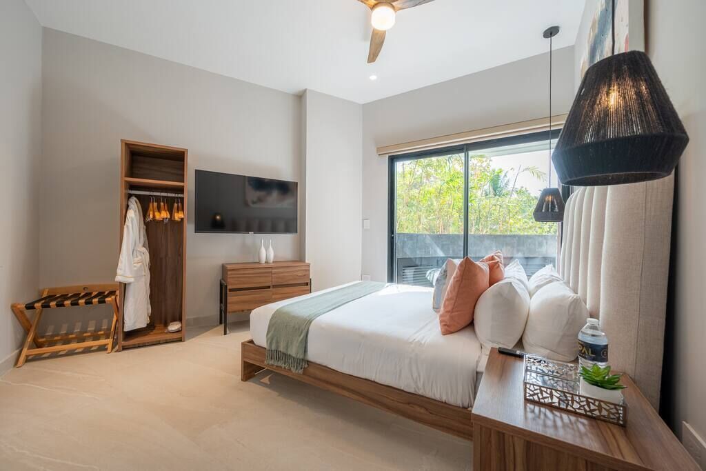 2 bedrooms, iron/ironing board, travel cot, WiFi