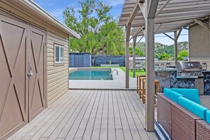 Piscine extérieure, piscine chauffée