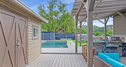 "The Grand Oasis" (Pool & Spa house)