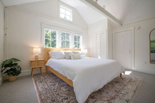 1830`s Large 4BR in Heart of Acadia! [Somes Villa]