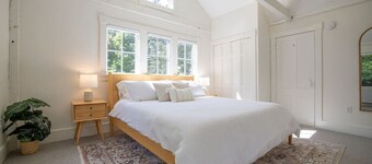 1830`s Large 4BR in Heart of Acadia! [Somes Villa]