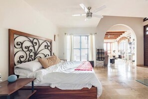 2 bedrooms, iron/ironing board, bed sheets
