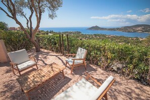 Property grounds - Villa de l'Amiral - Panoramic view on the Agay BAy (Saint-Raphaël)