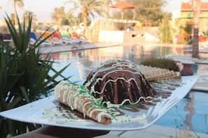 Restaurant - Tunis Pyramids Hotel (Yusuf as-Sidiq)