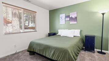 Basic Cabin | 2 bedrooms, free WiFi