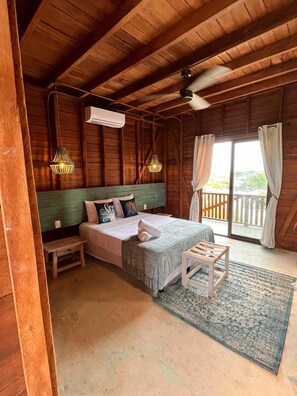 Standardzimmer | Allergikerbettwaren, Zimmersafe, individuell dekoriert