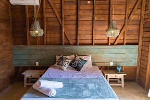 Habitación estándar | Ropa de cama hipoalergénica y caja de seguridad en la habitación 