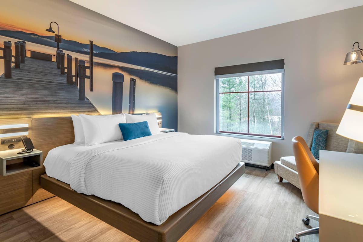 Standardzimmer, 1 King-Bett, Nichtraucher | 1 Schlafzimmer, Allergikerbettwaren, Schreibtisch