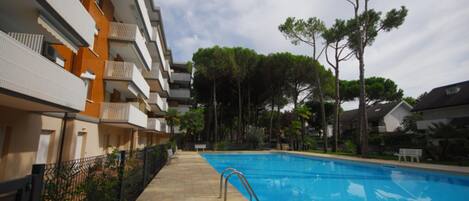 Departamento, 2 habitaciones, Terraza | Alberca | Alberca al aire libre