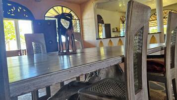 Room, 1 Bedroom, Smoking, Balcony | Dining room