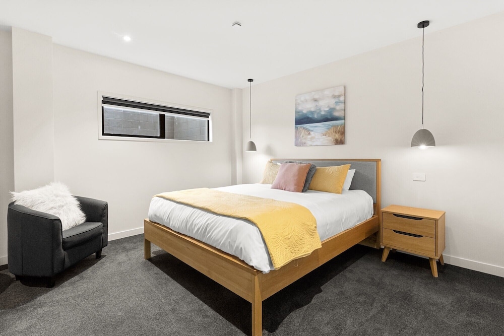 Luxury Livingstone Views Weka Suite Queenstown Vrbo