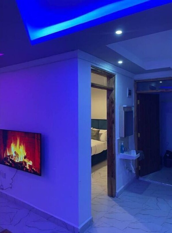 Interior - The Raven! (Nanyuki State)