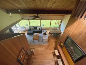 Living area - Quaint Forest Meadow Beach House (Sea Ranch)