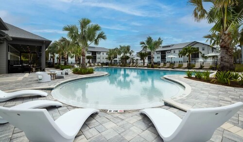 Suite Peace- New luxury apartment near NAS JAX and Orange park