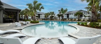 Suite Peace- New luxury apartment near NAS JAX and Orange park