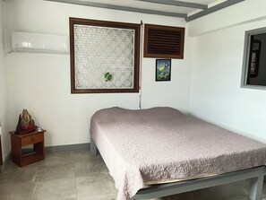 2 chambres, fer et planche à repasser, lit parapluie, Wi-Fi