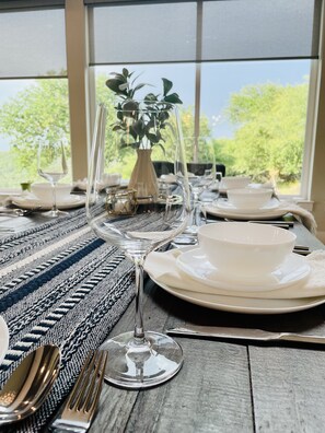 Dining - Eagles' View Retreat! Family-sized home in Texas countryside with stunning views (Gordon)