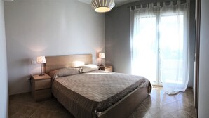 Villa, 3 soverom, balkong, byutsikt | 3 soverom