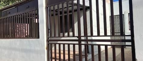 House, 2 Bedrooms, Accessible, Patio | Front of property