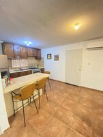 House, 2 Bedrooms, Accessible, Patio | Interior