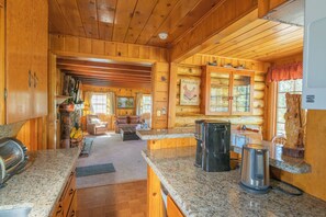Private kitchen - Big Bear Retreat (Big Bear Lake)