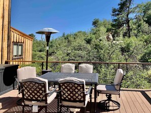 Outdoor dining - Timber Terrace - .9 mi Downtown *pet friendly (Prescott)