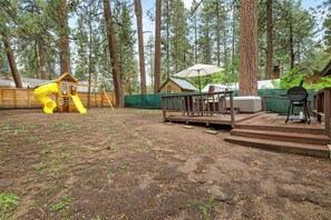 子供用の遊び場 - 屋外