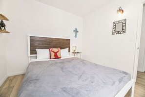 3 bedrooms, free WiFi, bed sheets - Nunu's Cabin (Big Bear Lake)