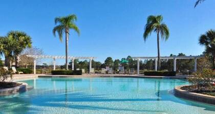 South facing pool and spa, gamesroom, gated community close to Disney World