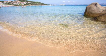 Elegant Residence Ea Bianca 2 Bedroom Sleeps 6 Plus Extra bed Available