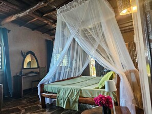 Room, 1 Bedroom, Smoking, Balcony | 1 bedroom - Room-colobus Suite of 40m2 in Villa 560 (Shimoni)