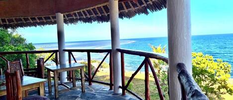 Room, 1 Bedroom, Smoking, Balcony | Outdoor dining