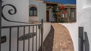 Unclassified image, 2 of 36, button - Beautiful Vista Blu Resort 3 Bedroom Sleeps 9 (Alghero)