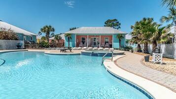 House, 3 Bedrooms, Balcony, Garden View | Pool
