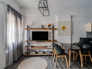 Estúdio, vários quartos | Sala de estar