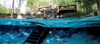 Beautiful cozy cottage fully fenced near town and springs 