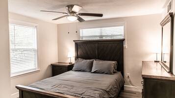 2 bedrooms, WiFi, bed sheets