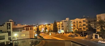 Abdoun Rooftop 2bedroom Kh&sh 02