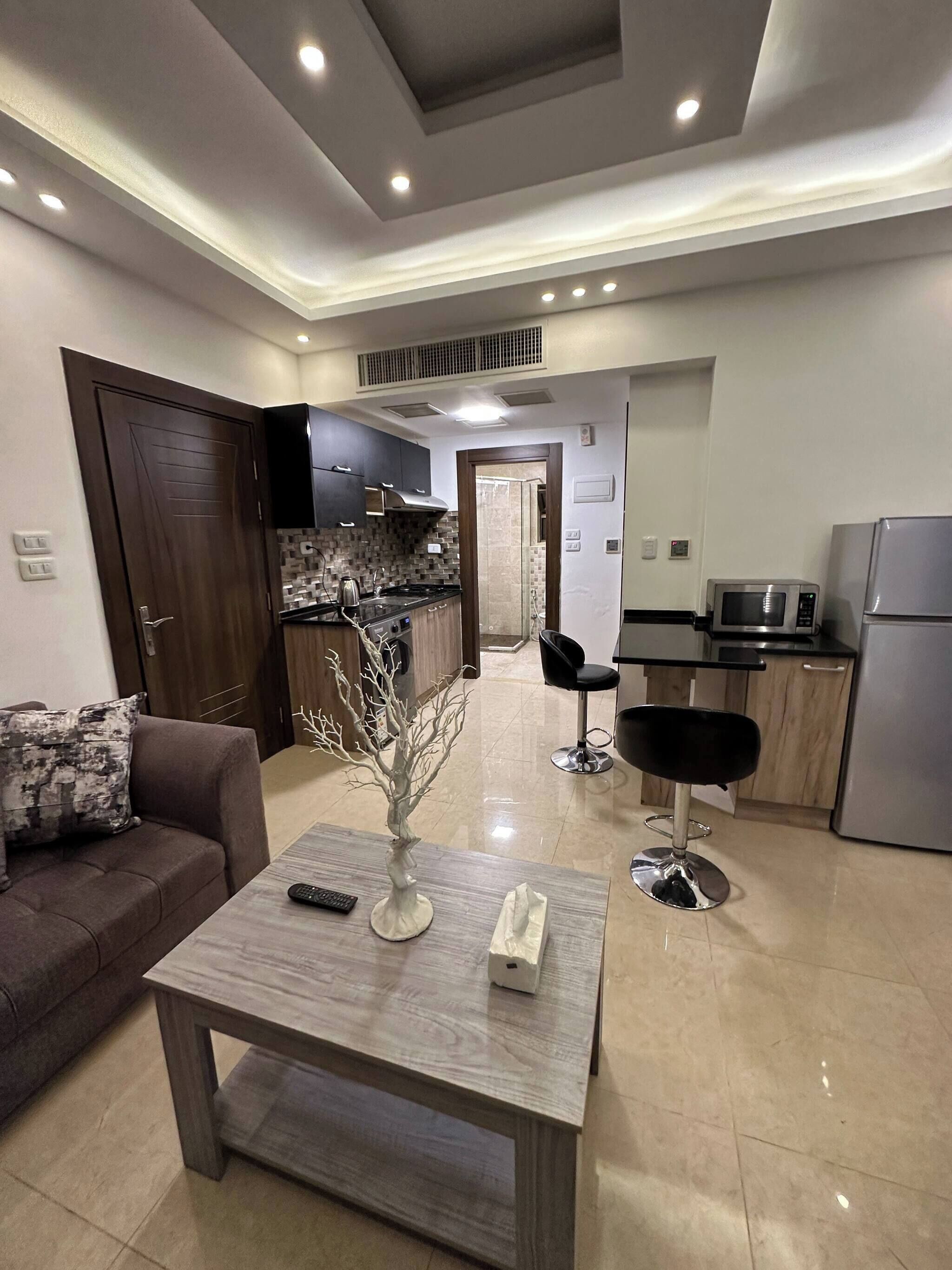 Apartment, 2 Bedrooms, Accessible, Smoking | Living area