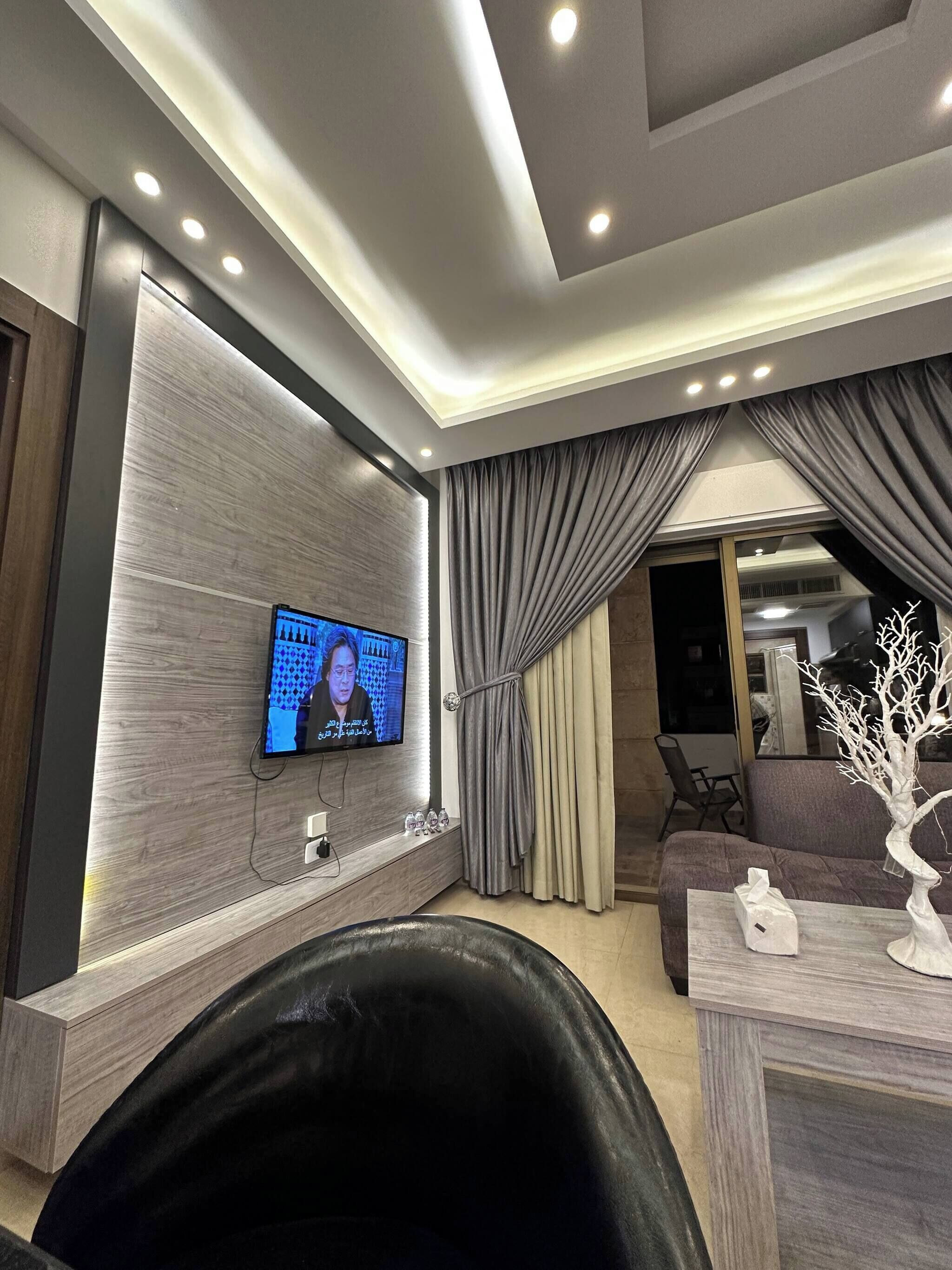 Apartment, 2 Bedrooms, Accessible, Smoking | Interior