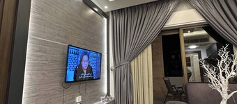 Abdoun Rooftop 2bedroom Kh&sh 02