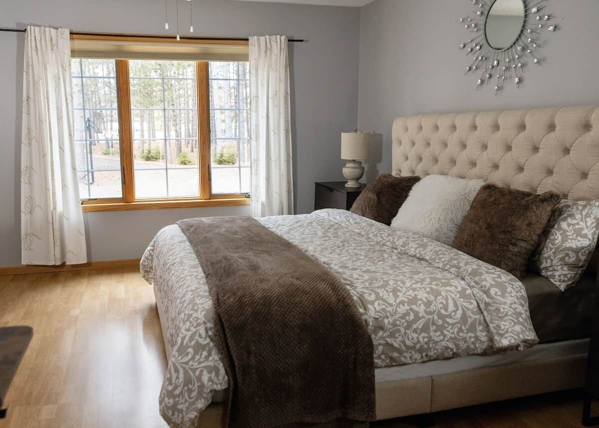 7 bedrooms, iron/ironing board, free WiFi, bed sheets