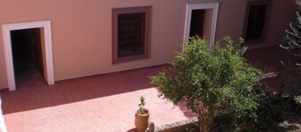 Room in Guest Room - Riad dar Tazoulte Bedroom